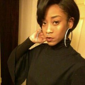 Meet your Posher, Shay